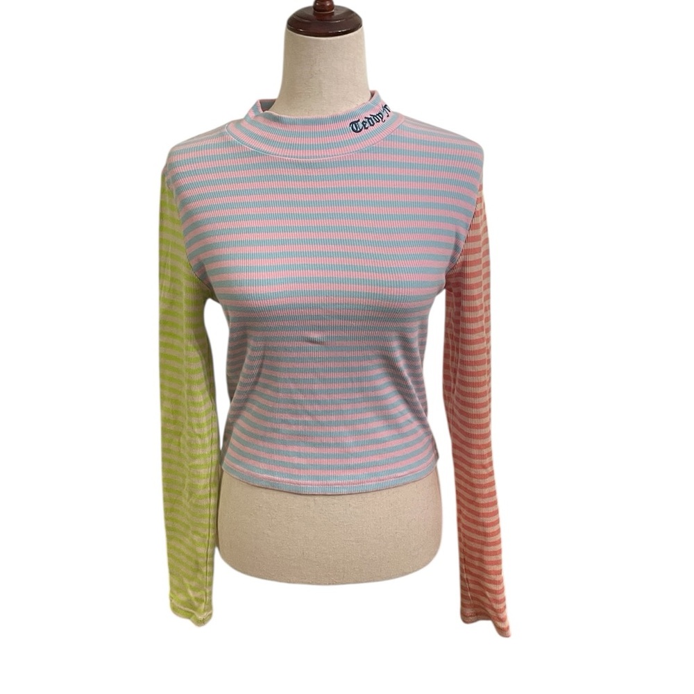 TEDDY FRESH Colorful Striped Turtleneck Shirt